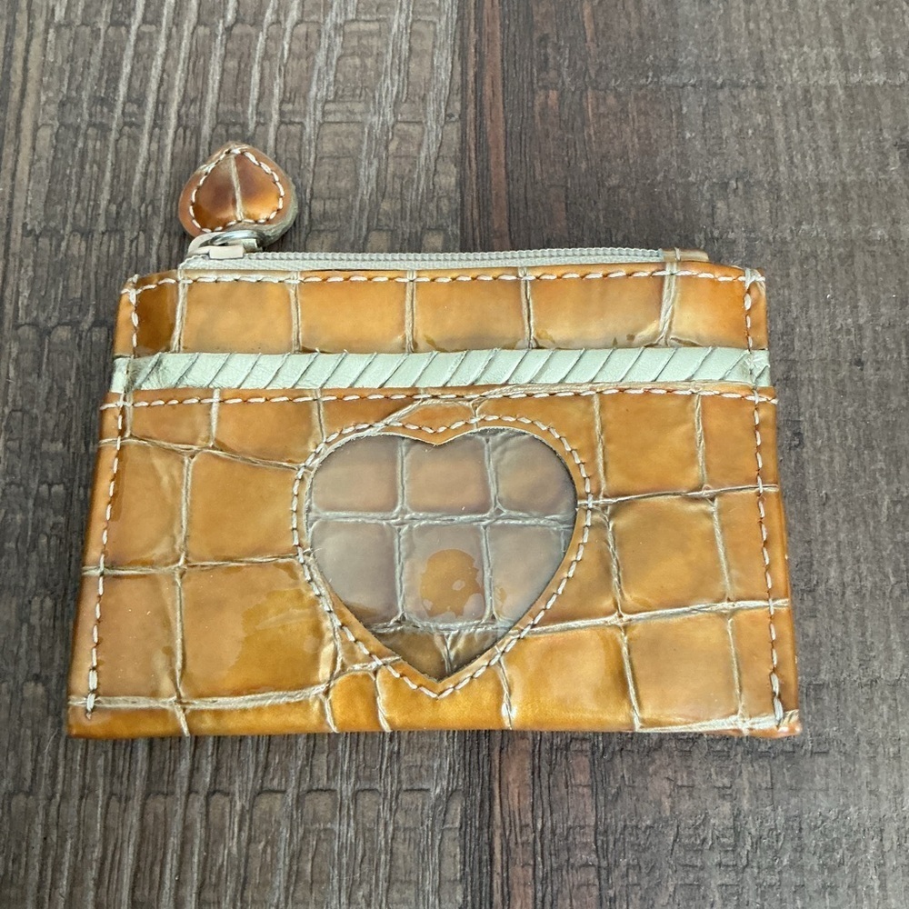 Brighton Croc embossed Leather Coin Card Holder Heart Shaped ID Window Zip Pull